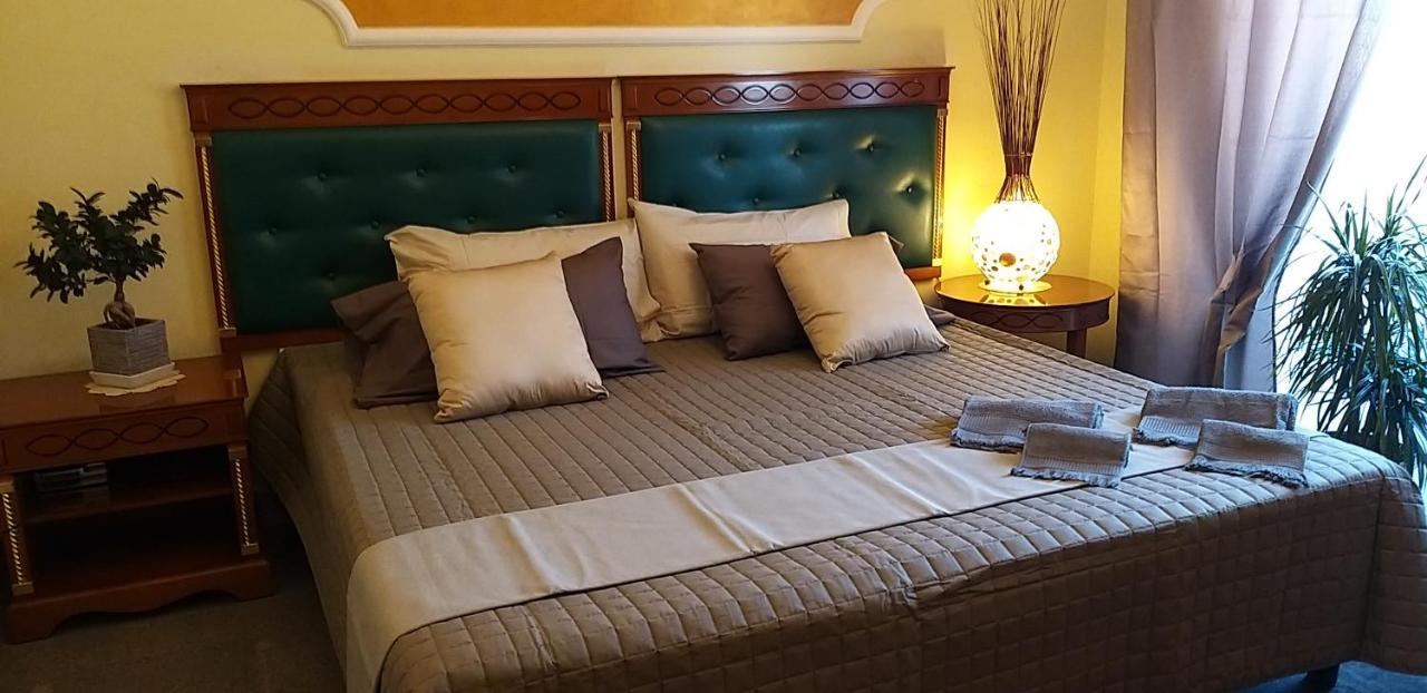 וילה סן ג'ובאני Hotel La Conca מראה חיצוני תמונה