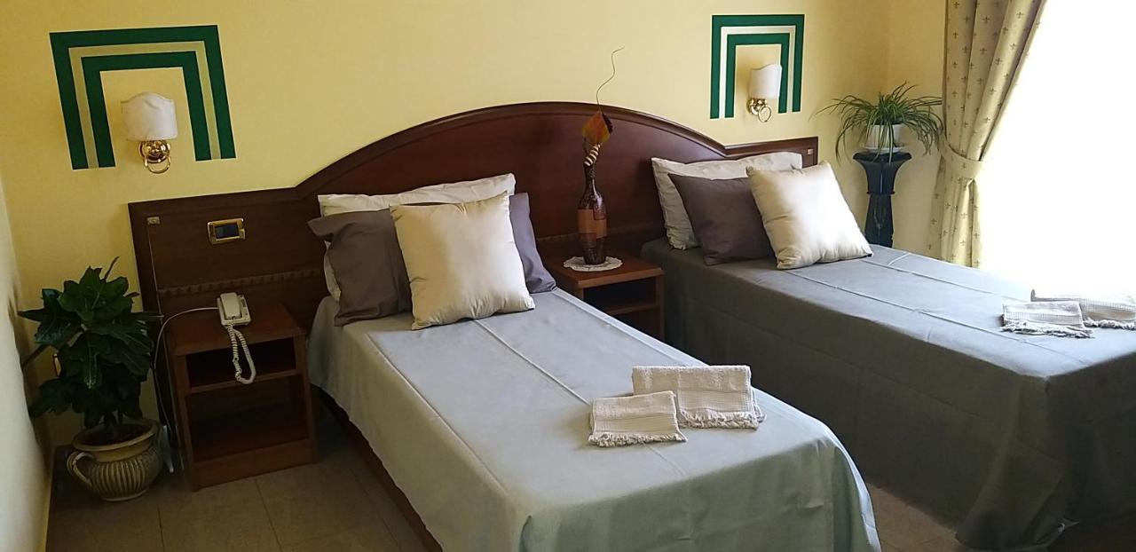 וילה סן ג'ובאני Hotel La Conca מראה חיצוני תמונה