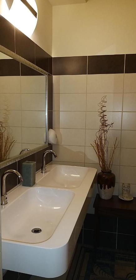 וילה סן ג'ובאני Hotel La Conca מראה חיצוני תמונה