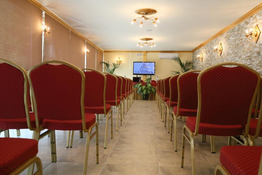 וילה סן ג'ובאני Hotel La Conca מראה חיצוני תמונה